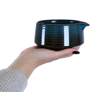 Matchawan – Keramická miska na čaj Matcha s výlevkou – Ame