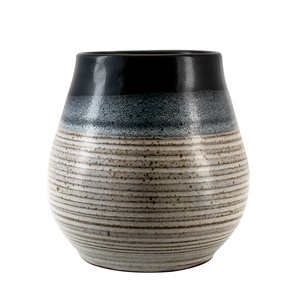 Keramická kalabasa Niebla (černo-šedá) 350 ml – série Crater