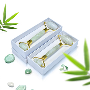 Masážní přístroj na obličej - jadeit