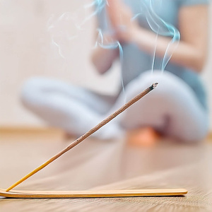 Vonné tyčinky Satya – Reiki